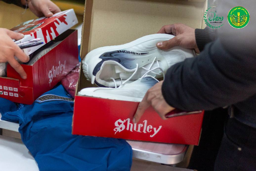 تم الانتهاء من توزيع رواتب المدرجين ل 1250 عائلة في شهر رمضان المبارك، مع تقديم بعض المساعدات💚✨